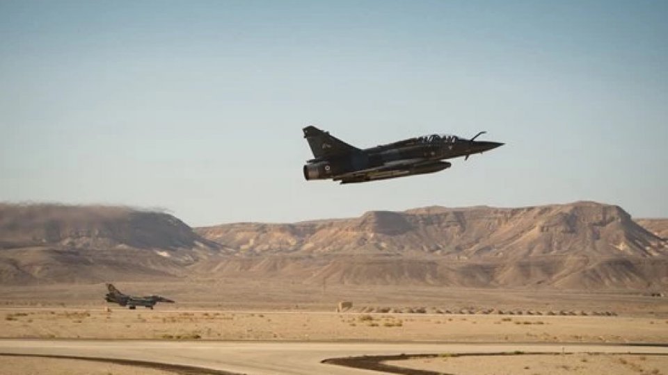 Armata israeliană a desfăşurat mai mult de 30 de raiduri aeriene în Fâşia Gaza