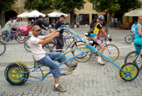 Biciclete fel de fel (foto: Carmen Vulcan)