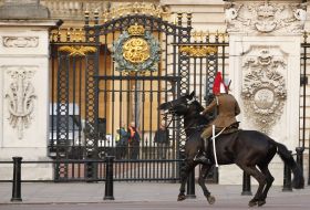 După ceremonia de la Westminster Abbey invitaţii vor participa la o recepţie la Palatul Buckingham.