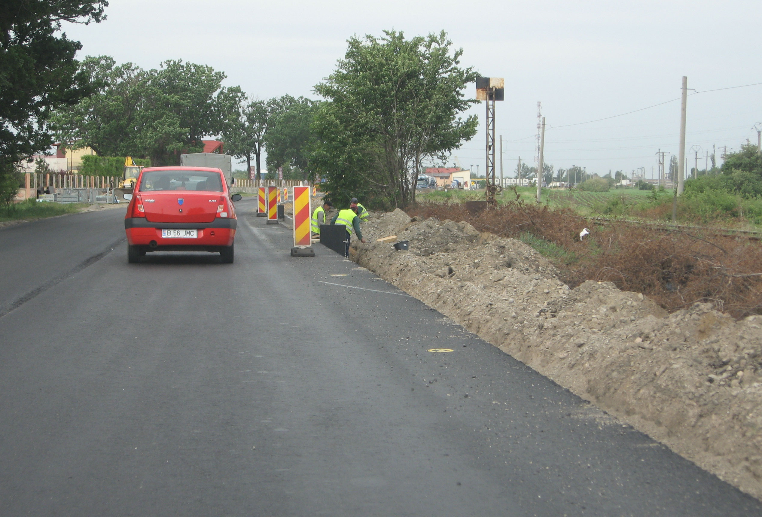 Tronsonul asfaltat si consolidat pe direcţia Jilava.