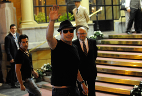 Actorul american John Travolta soseşte la festivalul de la San Sebastian.