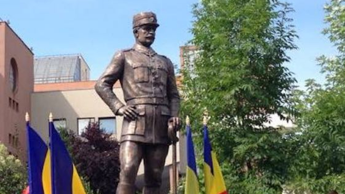 Statuia generalului Gheorghe Mărdărescu.