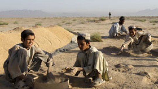 Miliarde de dolari, dispăruţi din Afganistan