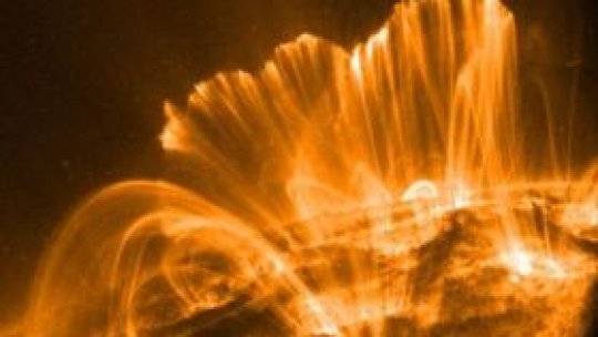 O erupţie solară "ar putea perturba activitatea sateliţilor"