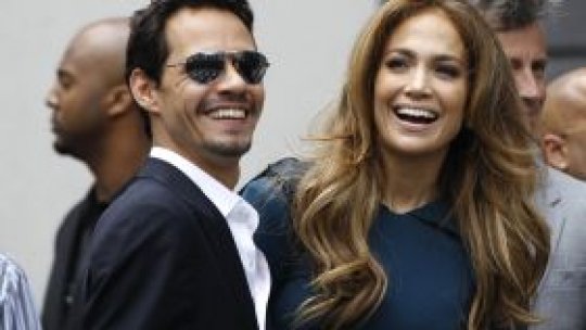 Jennifer Lopez şi Marc Anthony divorţează