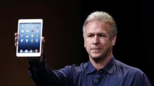 Apple a lansat iPad Mini şi a patra generaţie a tabletei iPad
