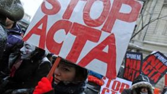 Parlamentul European "refuză să amâne" votul privind ACTA