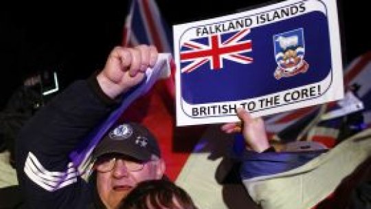 Locuitorii Insulelor Falkland confirmă apartenenţa la M.Britanie