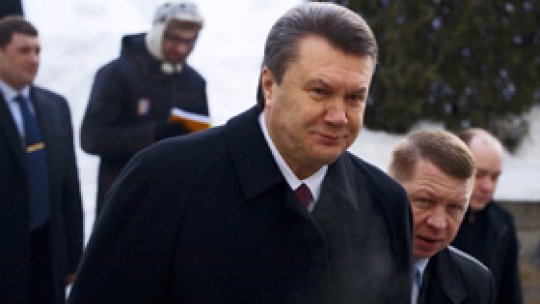 Viktor Ianukovici va discuta cu Vladimir Putin la Soci