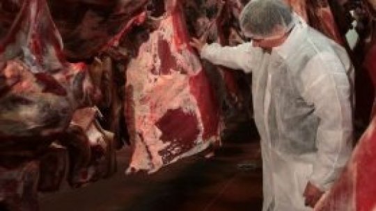Jumătate de tonă de carne, retrasă de la vânzare în Capitală
