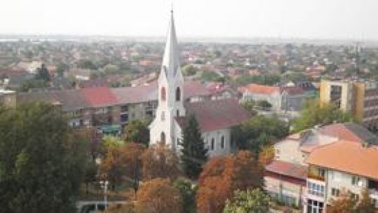 Mai multe localităţi din judeţul Arad au probleme cu banii