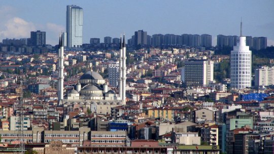 Stare de urgenţă prelungită în Turcia cu încă trei luni