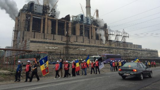 Miting al sindicaliștilor de la Complexul Energetic Oltenia 