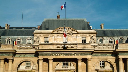 Guvernul francez va aduce în faţa justiţiei firmele din "Panama Papers"