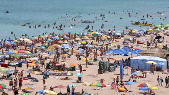 Mii de turiști în stațiunile de la malul Mării Negre