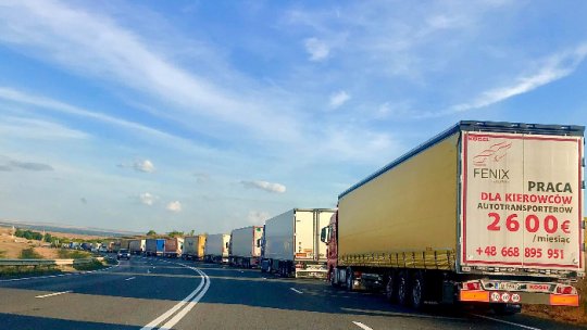 Coloane de camioane la punctele de trecere a frontierei cu Ungaria
