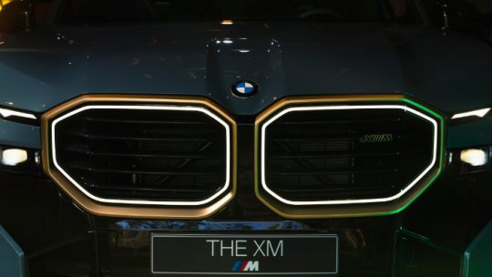BMW XM - un omagiu la semicentenarul modelului BMW M