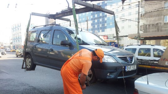 Amenzi pentru şoferii din Bucureşti care nu achită taxele de parcare