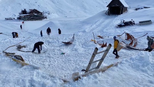 În Munții Făgăraș, stratul de zăpadă a ajuns la 64 de centimetri