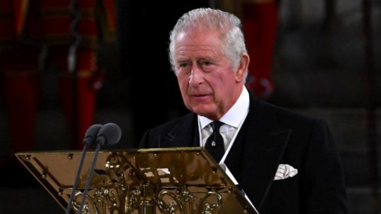 Regele Charles al Marii Britanii începe o vizită de trei zile în Franța