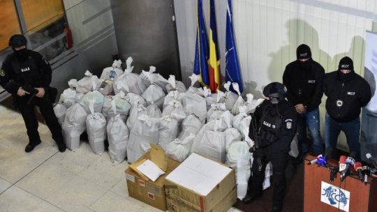 Câteva zeci de mii de colete care conţineau droguri au fost livrate pe teritoriul ţării noastre cu ajutorul firmelor de curierat