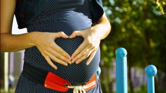 Legea privind mamele minore, promulgată de preşedintele Klaus Iohannis