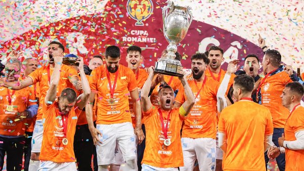 Corvinul Hunedoara câștigă Cupa României la fotbal