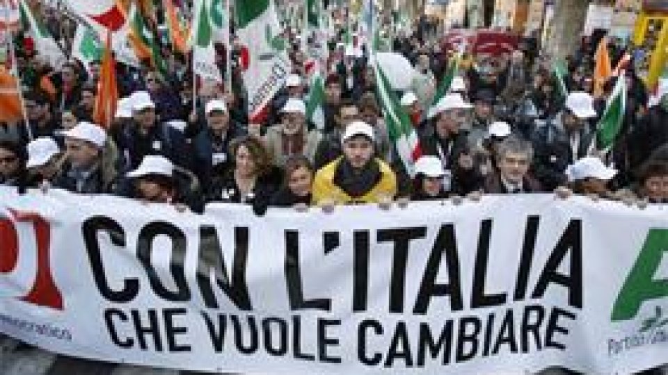 Proteste în Italia împotriva guvernului Berlusconi
