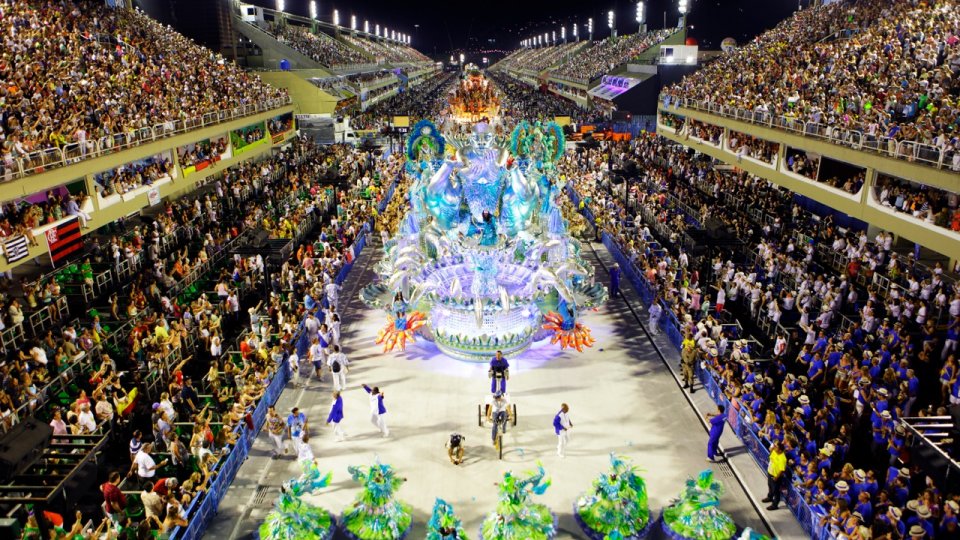 Carnavalul de la Rio continuă după accidentul de pe Samba-drom