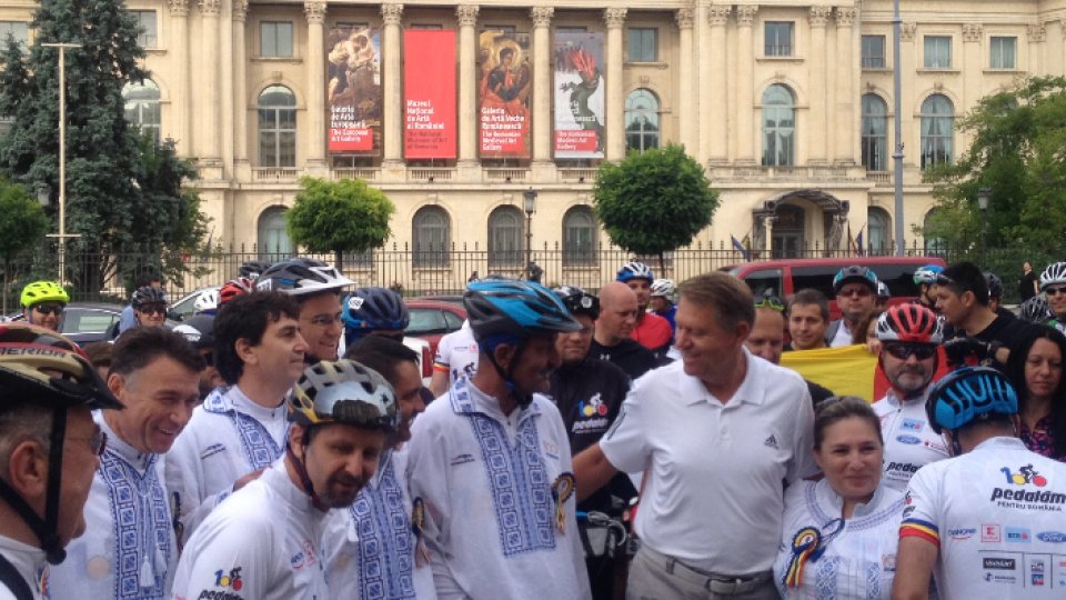 President Iohannis at the „Pedalling for Romania” bycicle march