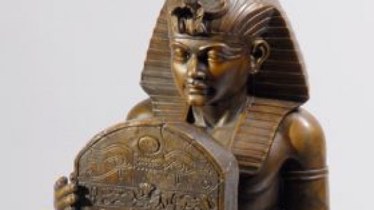 Expoziţie egipteană cu săli şi pentru nevăzători