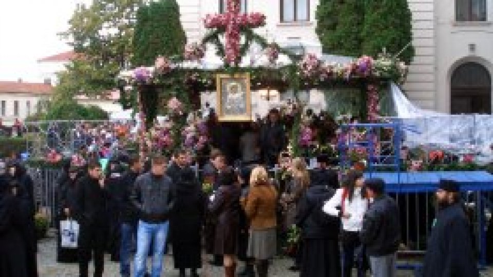 Mii de pelerini la sărbatoarea Sfintei Cuvioase Parascheva