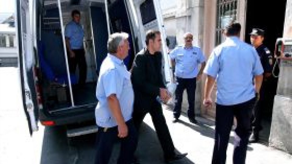 Finanţatorul FC Argeş, Cornel Penescu, rămâne în arest