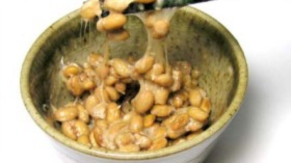 Supă dulce de fasole servita între "fraţi"