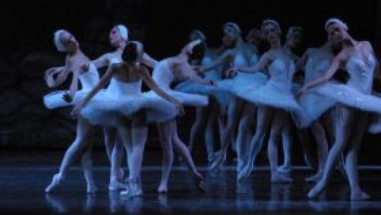 Balerina Ileana Iliescu şi-a lansat o carte autobiografică