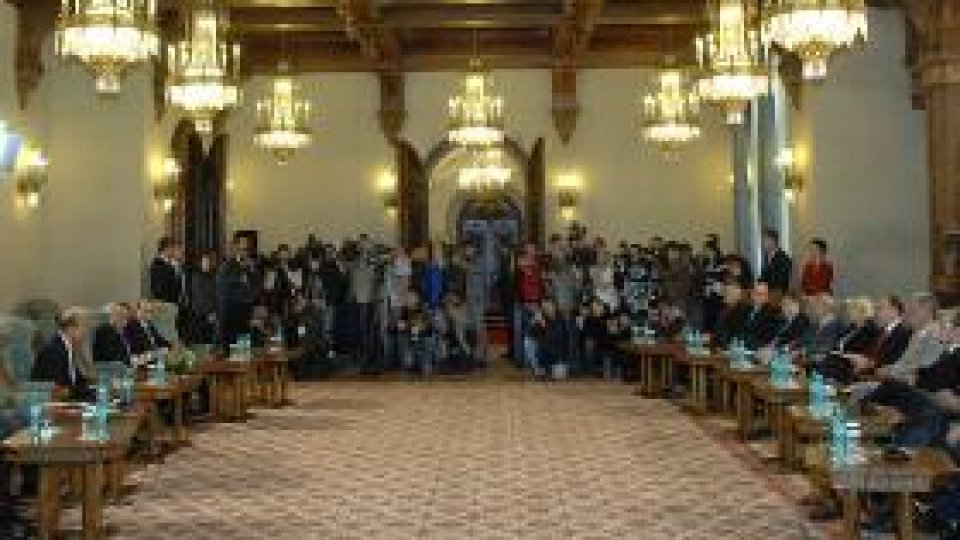 12 candidaţi în cursa pentru Cotroceni