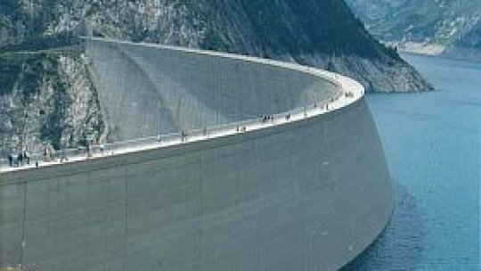 Gunoaiele provoacă pierderi uriaşe hidrocentralelor 