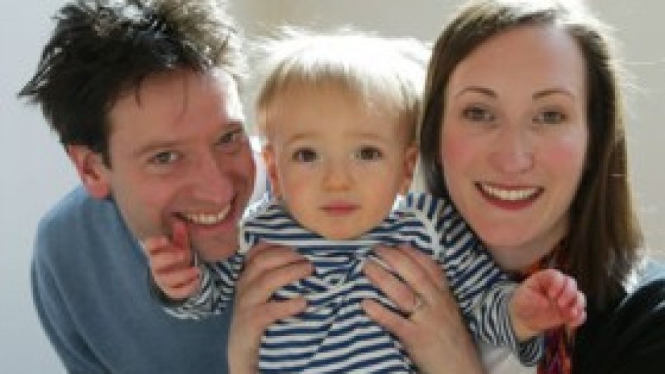 Ascultă Colţul Parinţilor