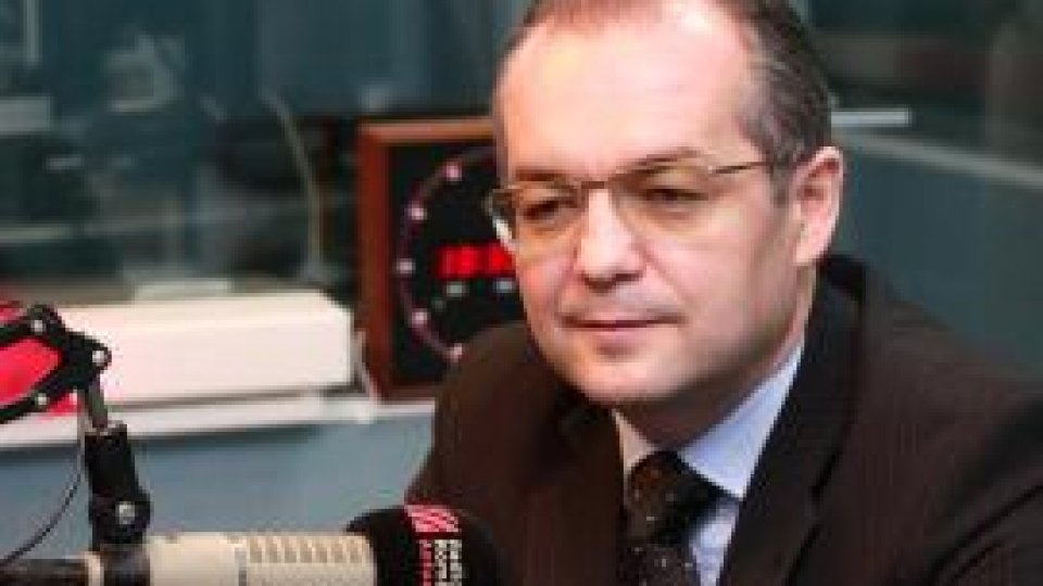 Emil Boc: "Guvernul Croitoru va trece"