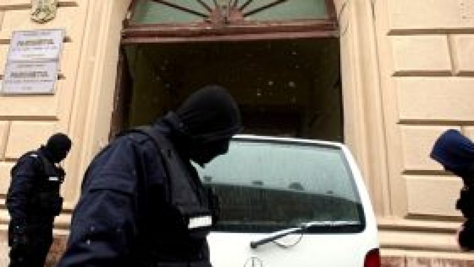 Percheziţii la sediul Serviciului de Permise Auto Constanţa