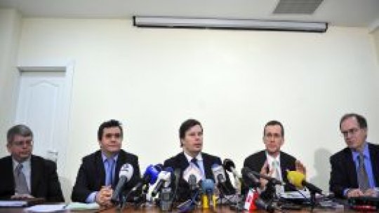 FMI atenţionează guvernul
