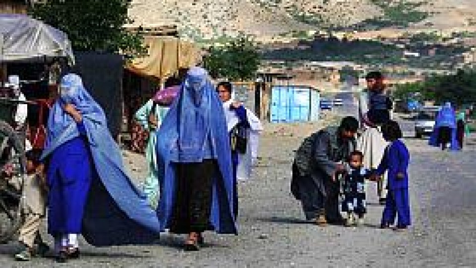 Gripa nouă închide şcolile în Afganistan