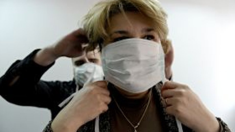 Leacuri băbeşti în lupta cu pandemia de gripă