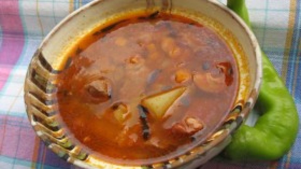 Vecinii îsi împart secrete culinare