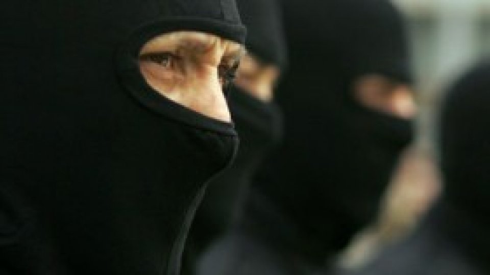 Reţea de traficanţi de droguri anihilată