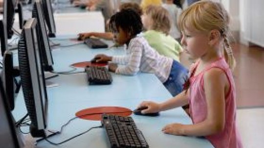 Internetul, între drepturile şi libertăţile fundamentale