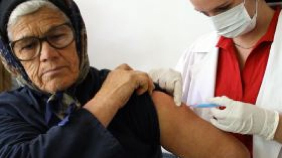 Moldova şi Bucureşti, primele vaccinate împotriva AH1N1