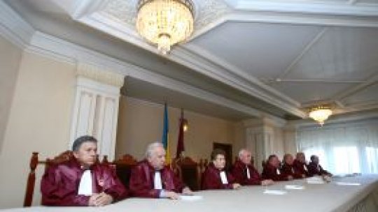 Legile Boc, constituţionale