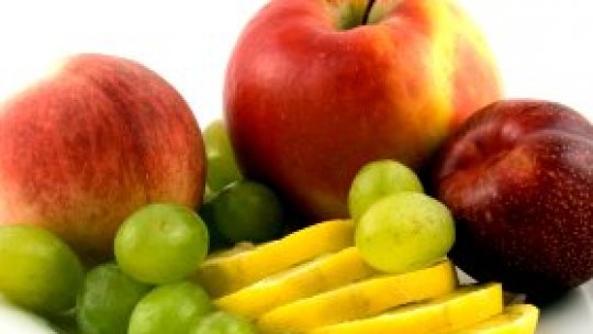 Fructe pentru elevi