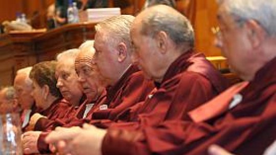 Reacţii împărţite la decizia de renumărare a voturilor nule